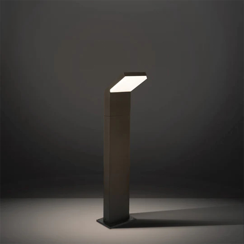 19220 IP54 10W 750Lm Outdoor Path Light